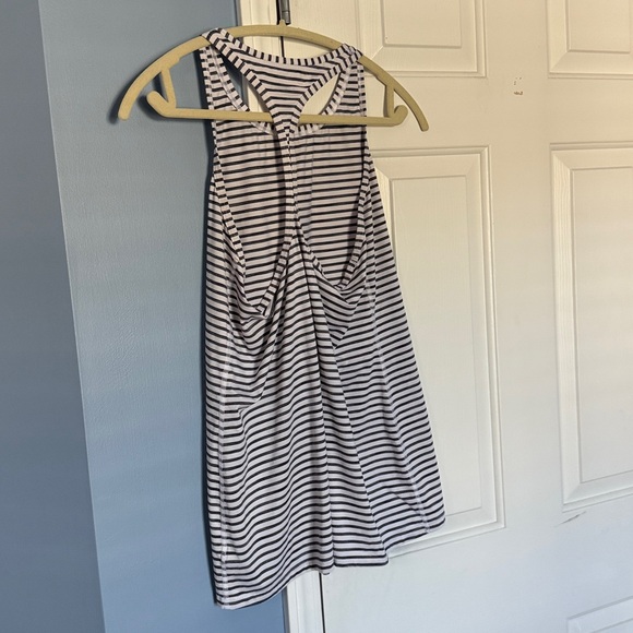 EUC Athleta Tank Navy/White stripe M - Picture 6 of 7